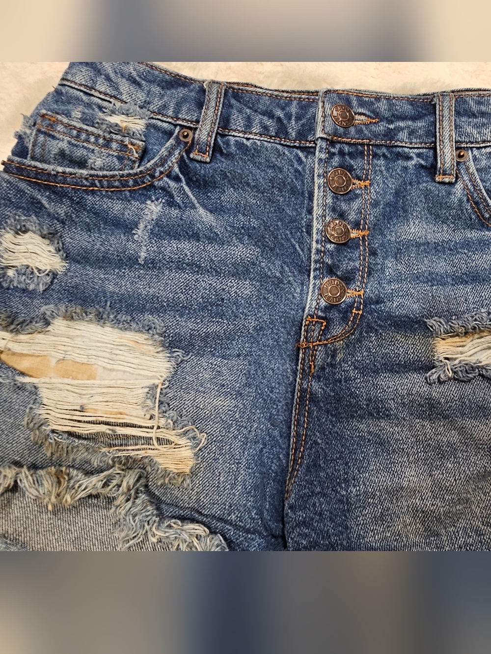 Hidden Jeans Distressed Denim Shorts Women Size M High Rise Button Fly Raw Hem